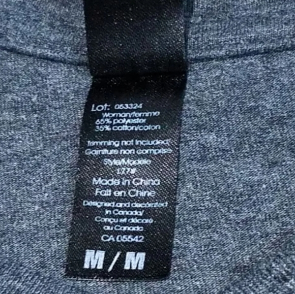 Vancouver Canada Maple Leaf short sleeve Size M - Picture 3 of 5